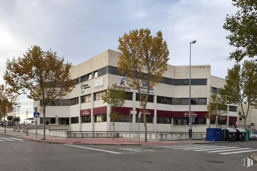 Vista exterior de Oficina en venta en Las Rozas de Madrid