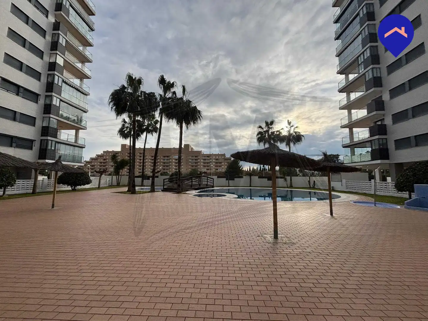 Vista exterior de Pis en venda en Oropesa del Mar / Orpesa amb Aire condicionat, Calefacció i Jardí privat