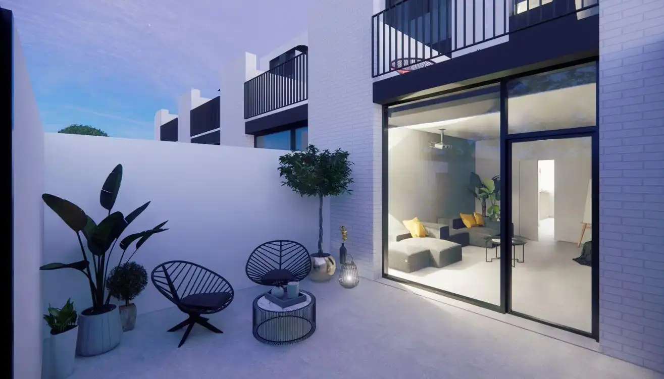 House with pool for sale in Centre - Sant Oleguer, imagen 2