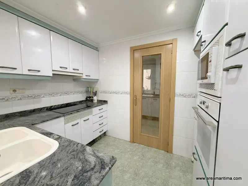 Cocina de Piso en venta en Valencia con Aire acondicionado, Calefacción y Horno