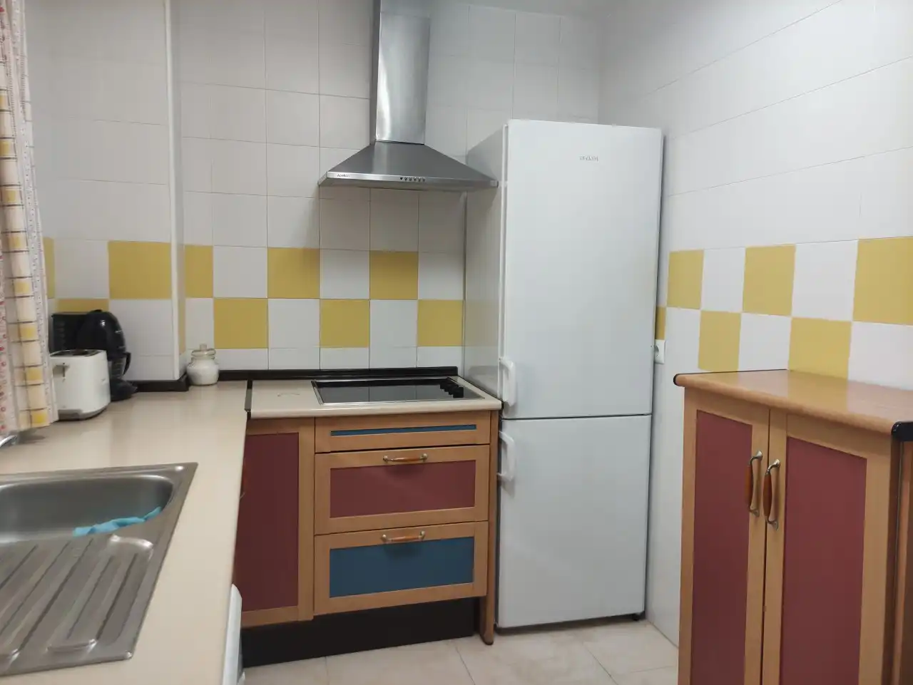 Piso de alquiler en N/A, -1, V Centenario - Piletas - Capuchinos