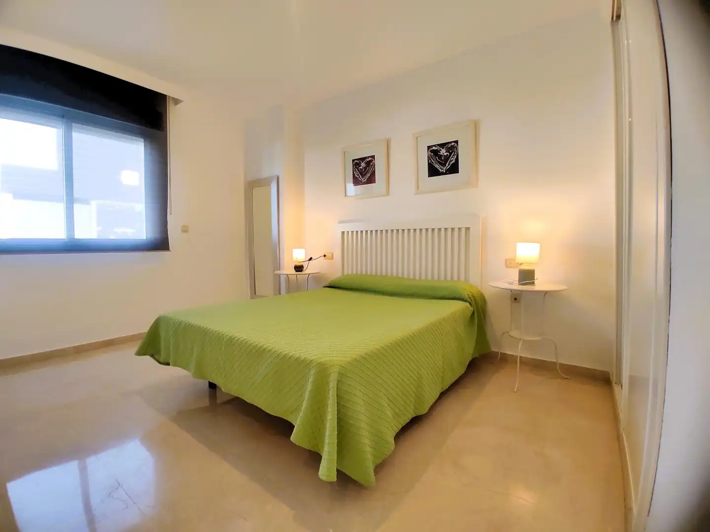 Habitación de Apartamento en venta en Marbella con Aire acondicionado, Terraza y Amueblado