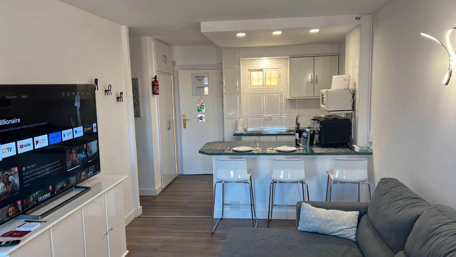 Cuina de Apartament en venda en Benalmádena amb Aire condicionat, Terrassa i Moblat