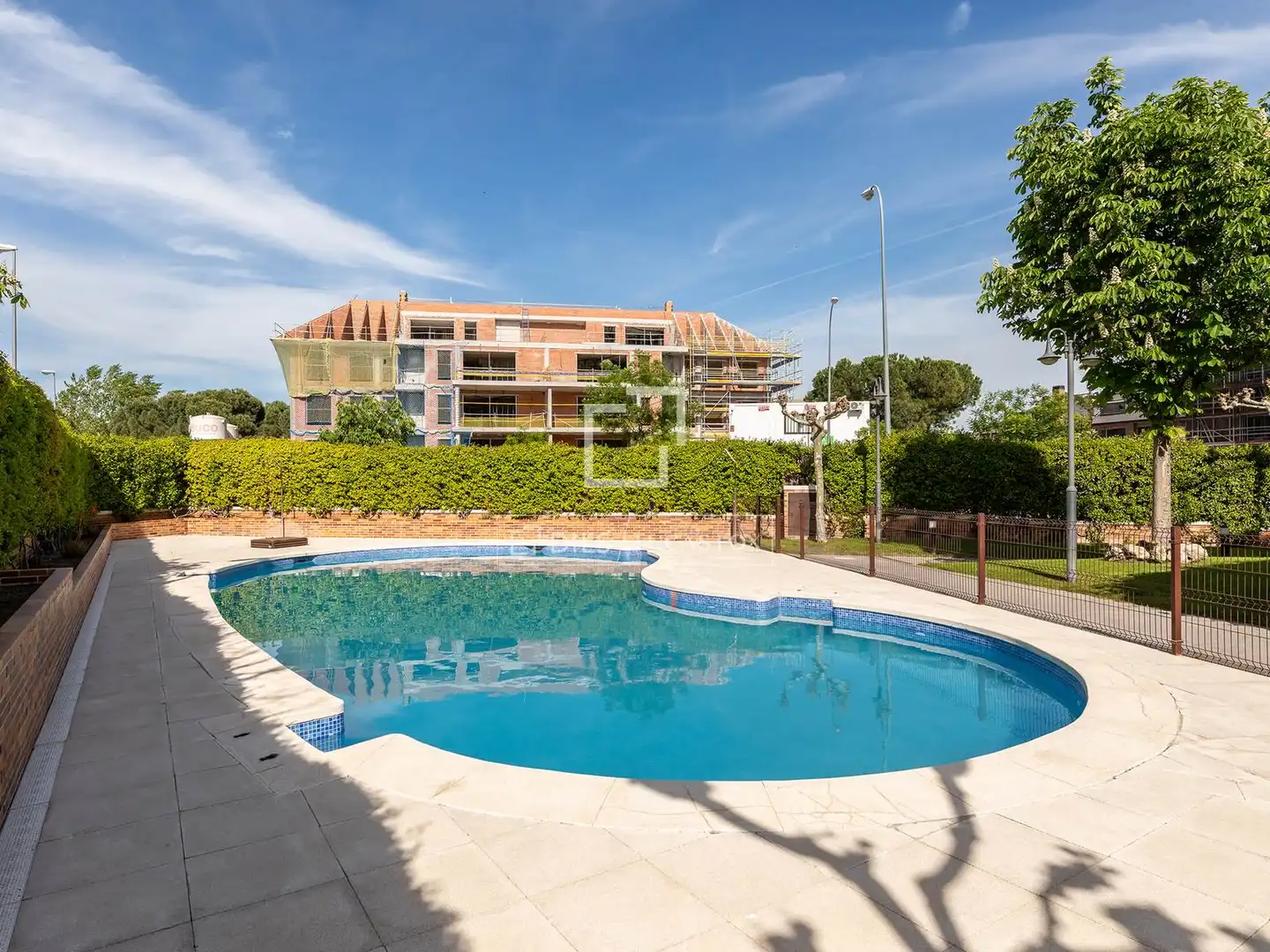 Vista exterior de Pis de lloguer en Majadahonda amb Aire condicionat, Jardí privat i Terrassa