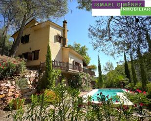 Vista exterior de Casa o xalet en venda en Serra amb Terrassa