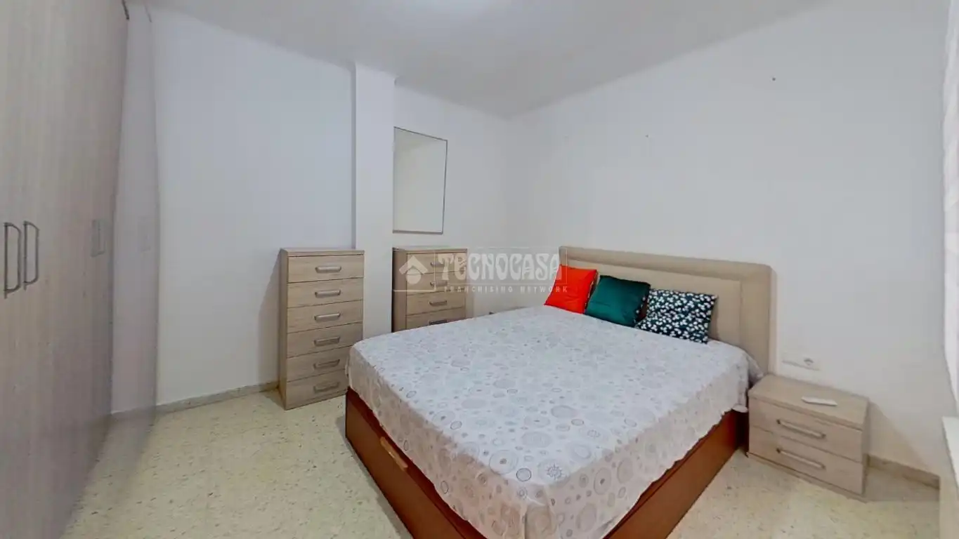 Bedroom of Flat for sale in Manresa  with Air Conditioner, Heating and Balcony
