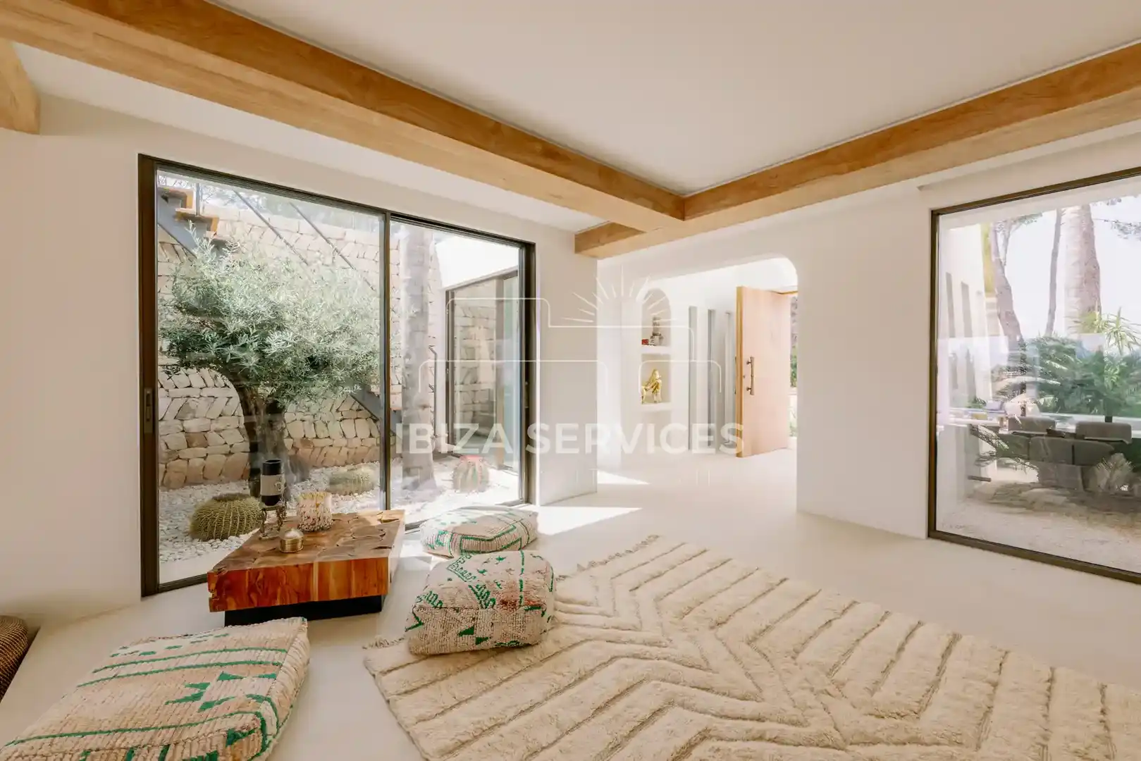 Wohnzimmer von Haus oder Chalet zum Verkauf in Santa Eulària des Riu mit Klimaanlage und Schwimmbad