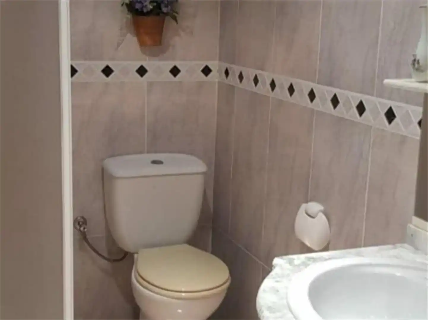 Bany de Pis en venda en Villacarrillo amb Aire condicionat, Moblat i Balcó