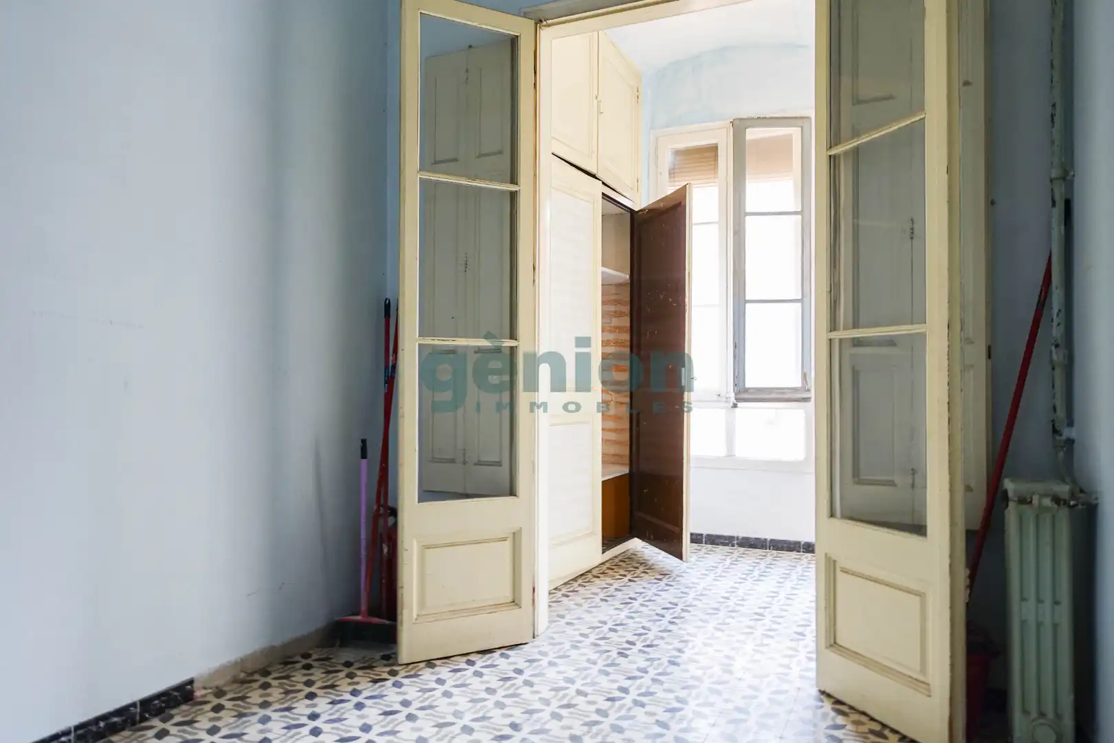 Piso en venta en Girona con Calefacción, Terraza y Balcón