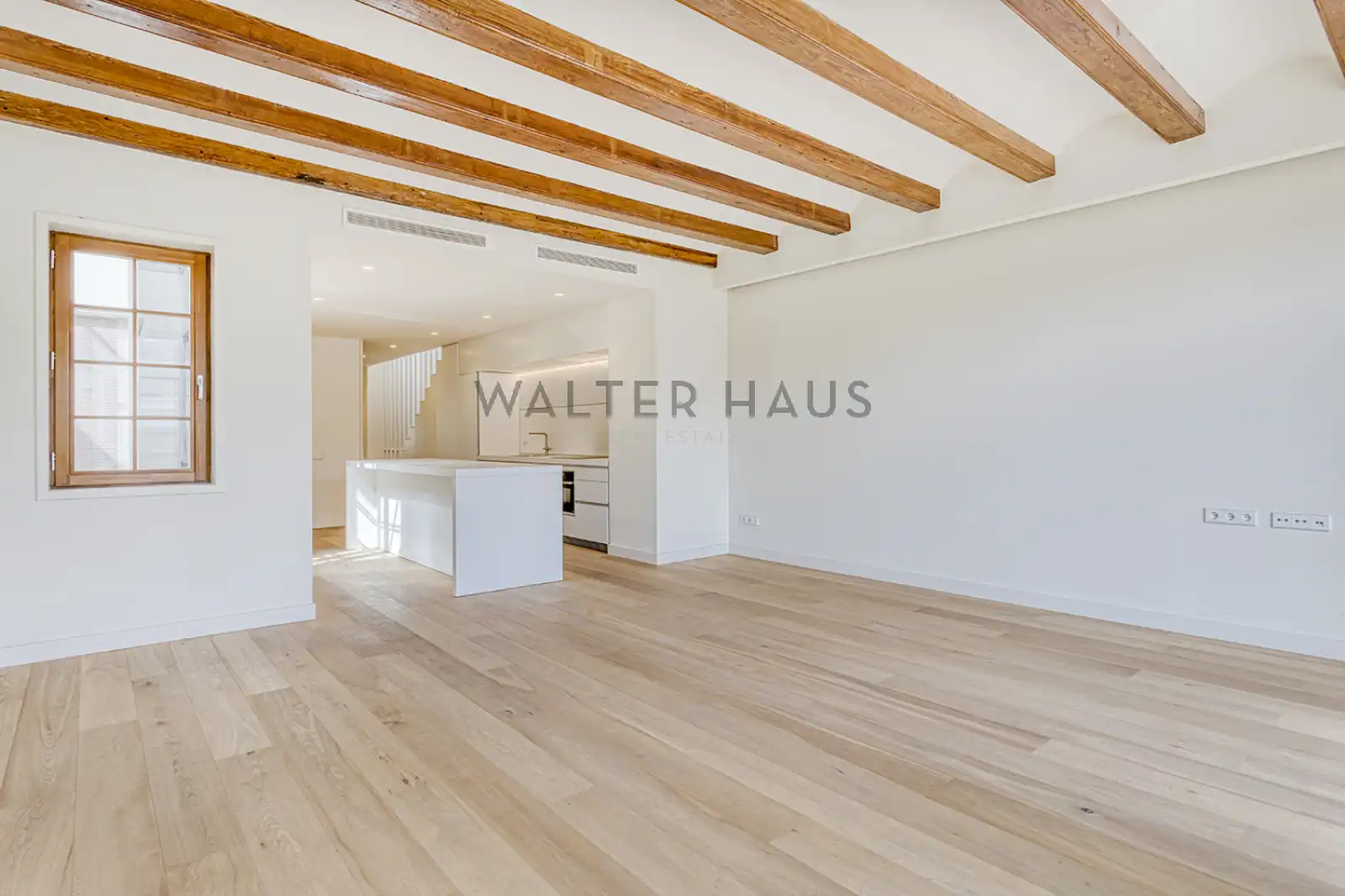 Penthouse with terrace for sale in Carrer de Pau Claris, imagen 5