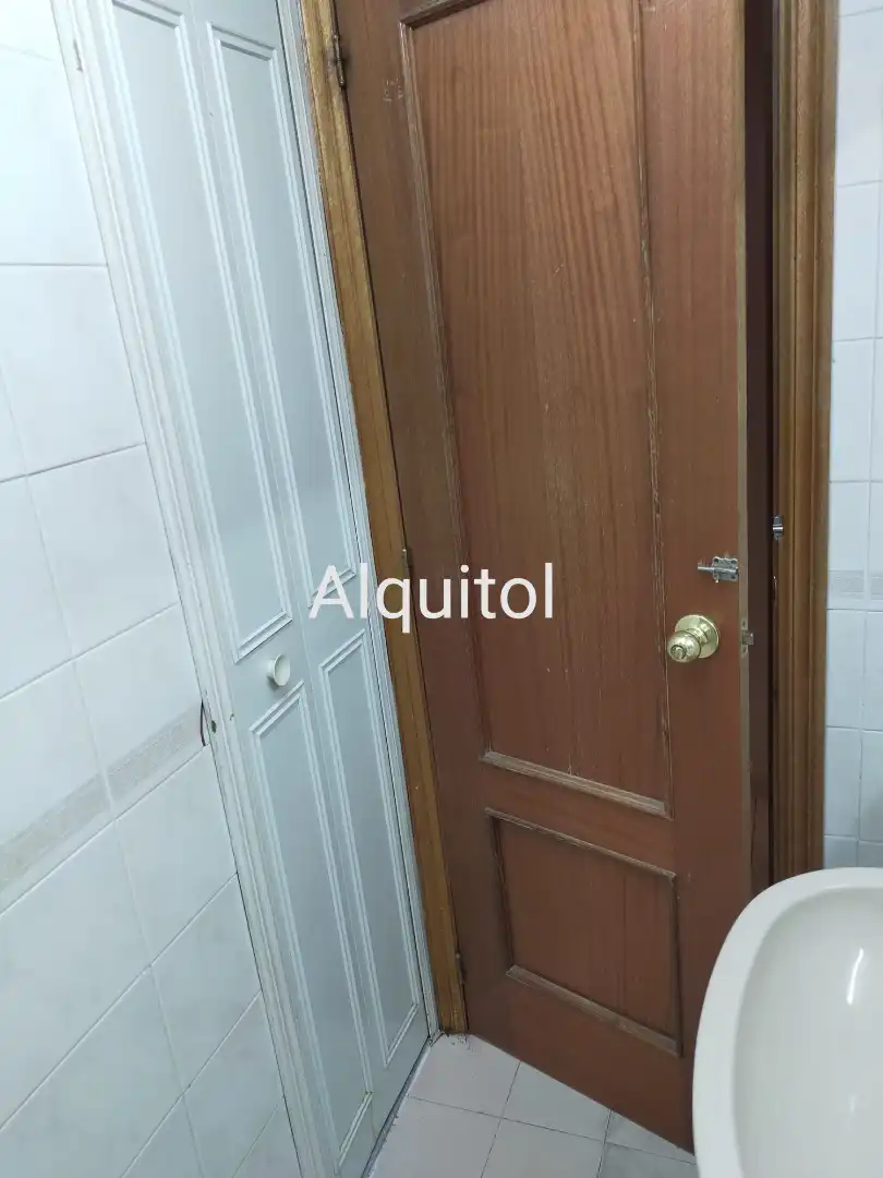 Wohnung zur untervermieten in Toledo mit Heizung, Parkett und Möbliert