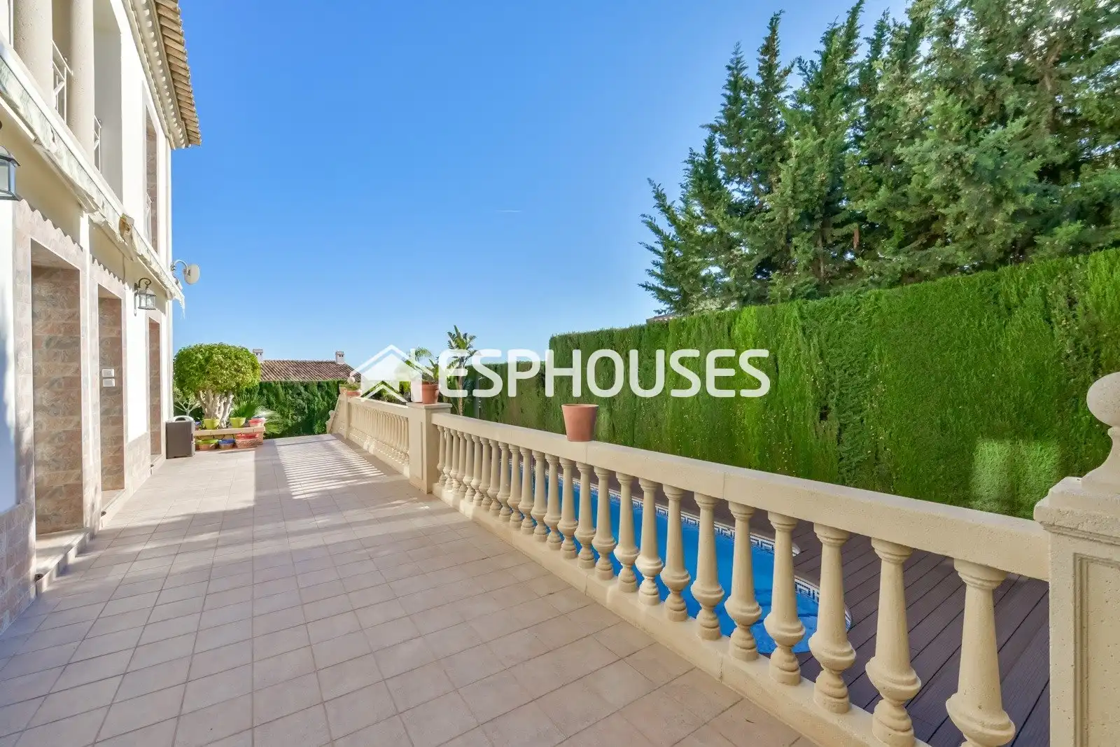 Terrace of Houses for sale in Oliva  with Air Conditioner, Heating and Terrace