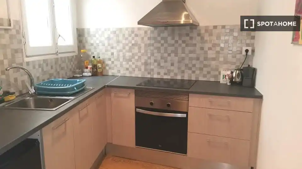 Cocina de Piso de alquiler en Barcelona con Aire acondicionado, Calefacción y Amueblado