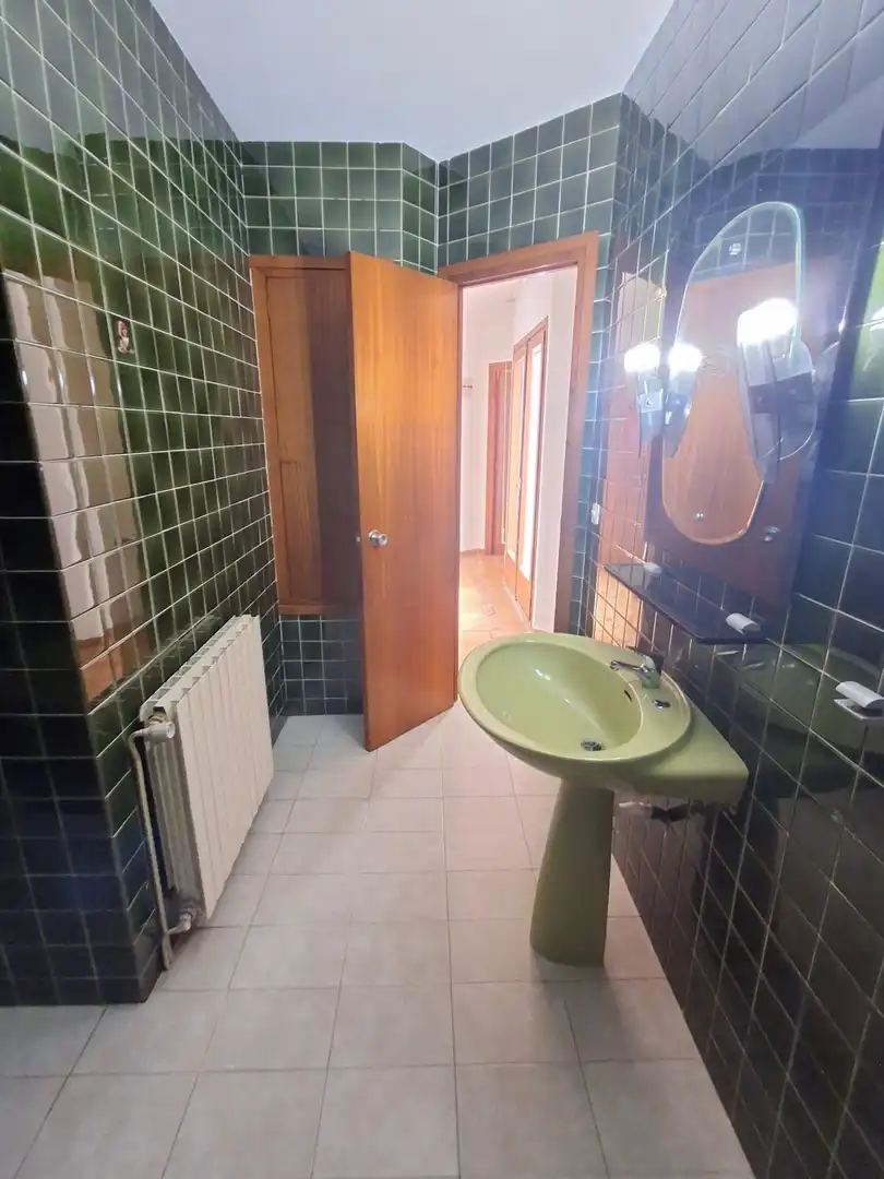 Bany de Casa adosada en venda en Tortosa amb Aire condicionat i Calefacció