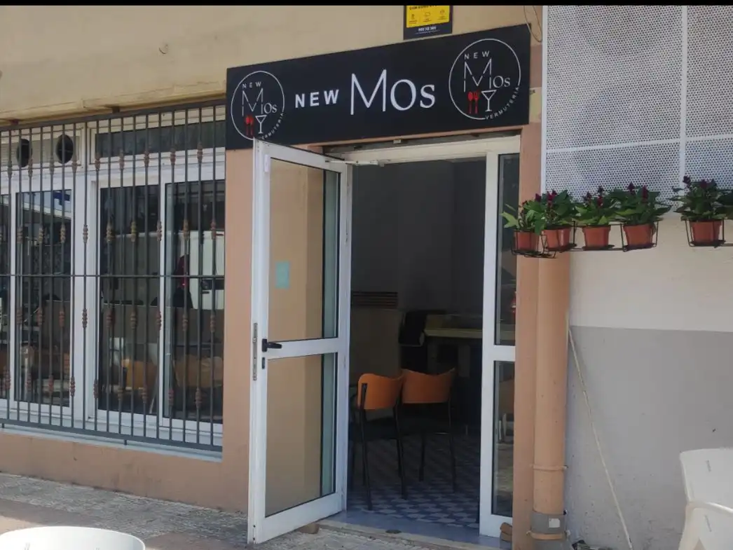 Business premises to rent in Calle Cambrils 23, imagen 4