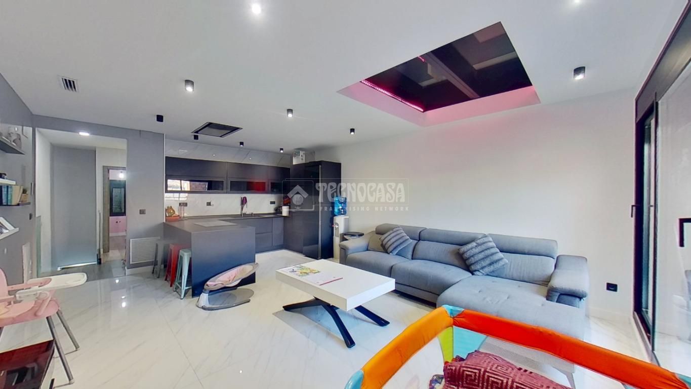 Living room of Flat for sale in Sabadell