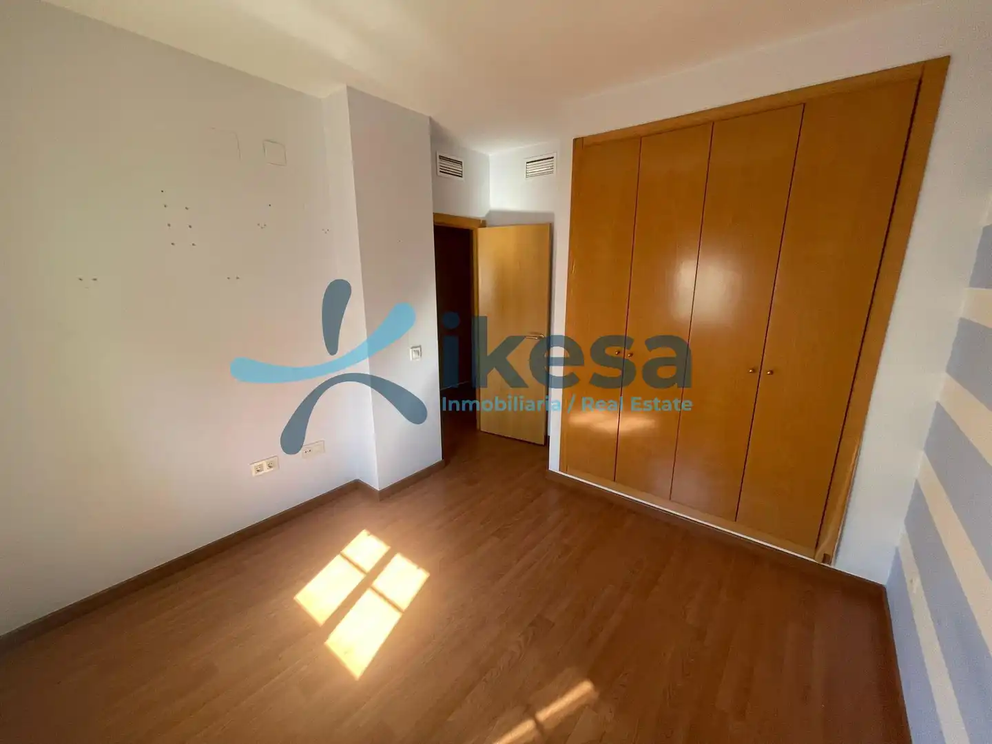 Casa adosada en venda en Gerena amb Jardí privat