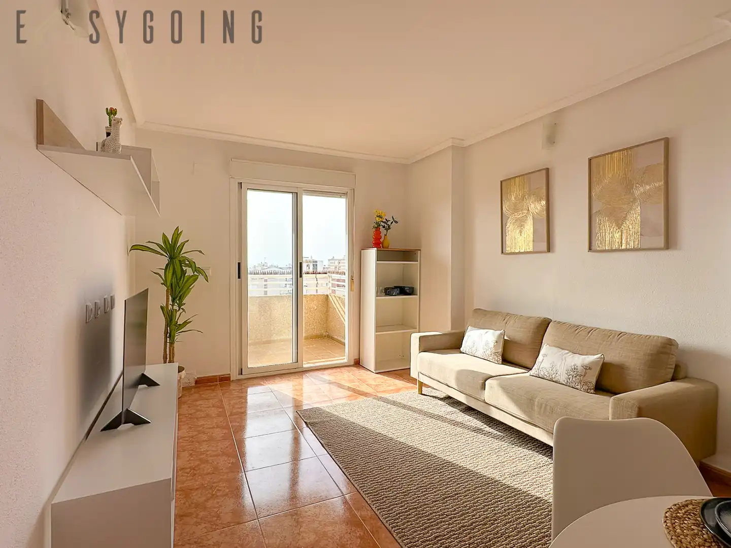 Sala de estar de Apartamento en venta en Torrevieja con Terraza y Piscina comunitaria