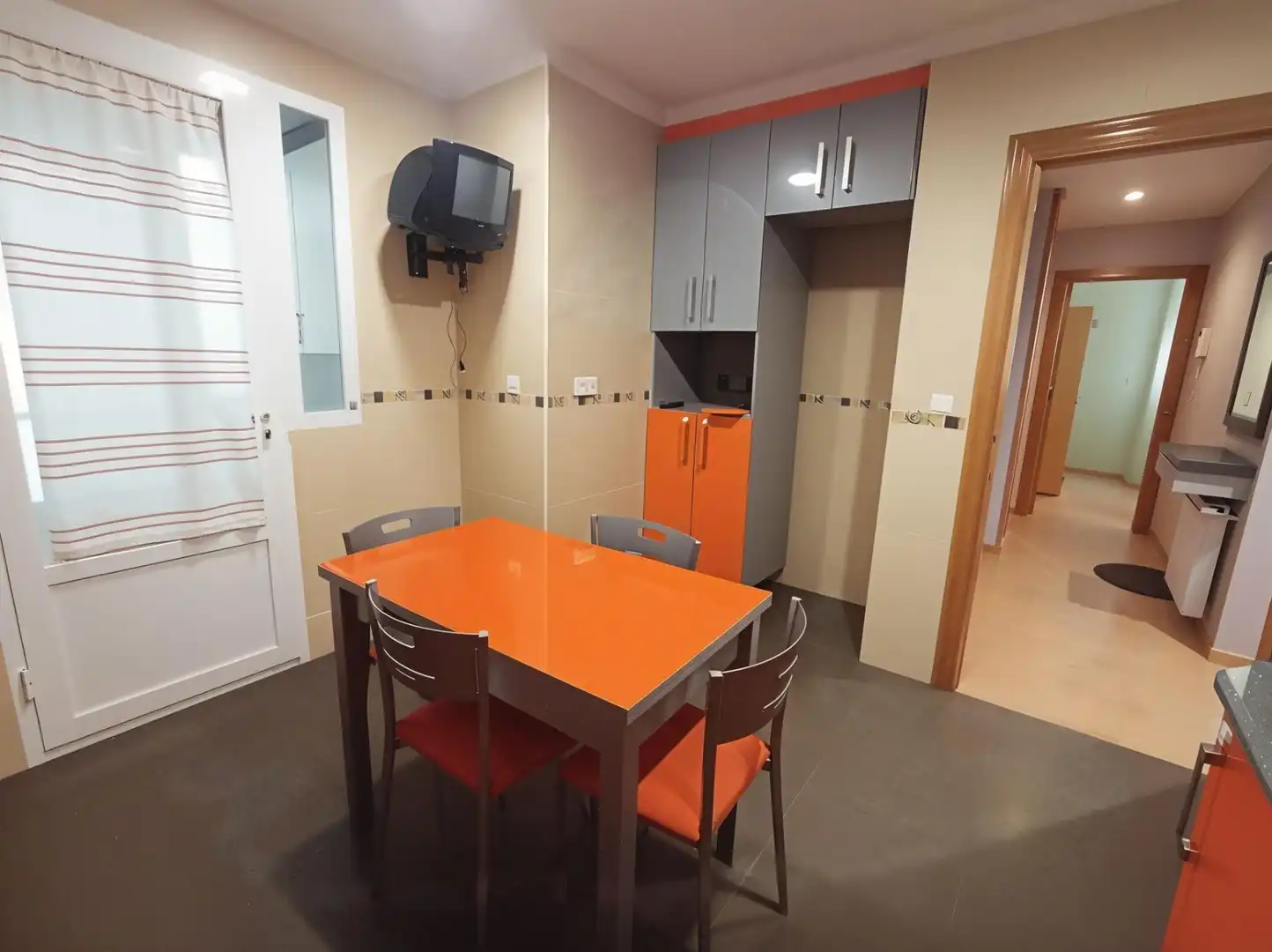Kitchen of Flat for sale in La Roda  with Air Conditioner, Heating and Furnished
