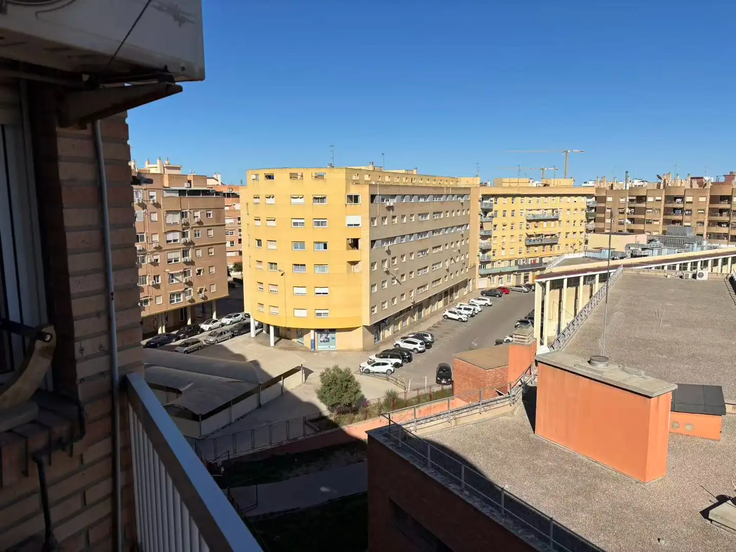 Vista exterior de Piso de alquiler en Sagunto / Sagunt con Aire acondicionado, Amueblado y Horno