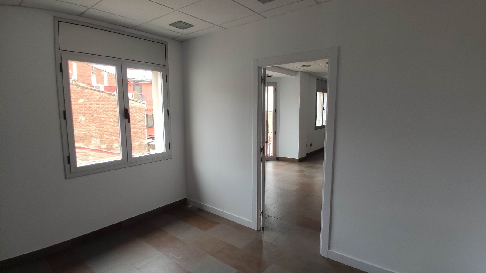 Office to rent in Carrer d'Àngel Guimerà, Centre