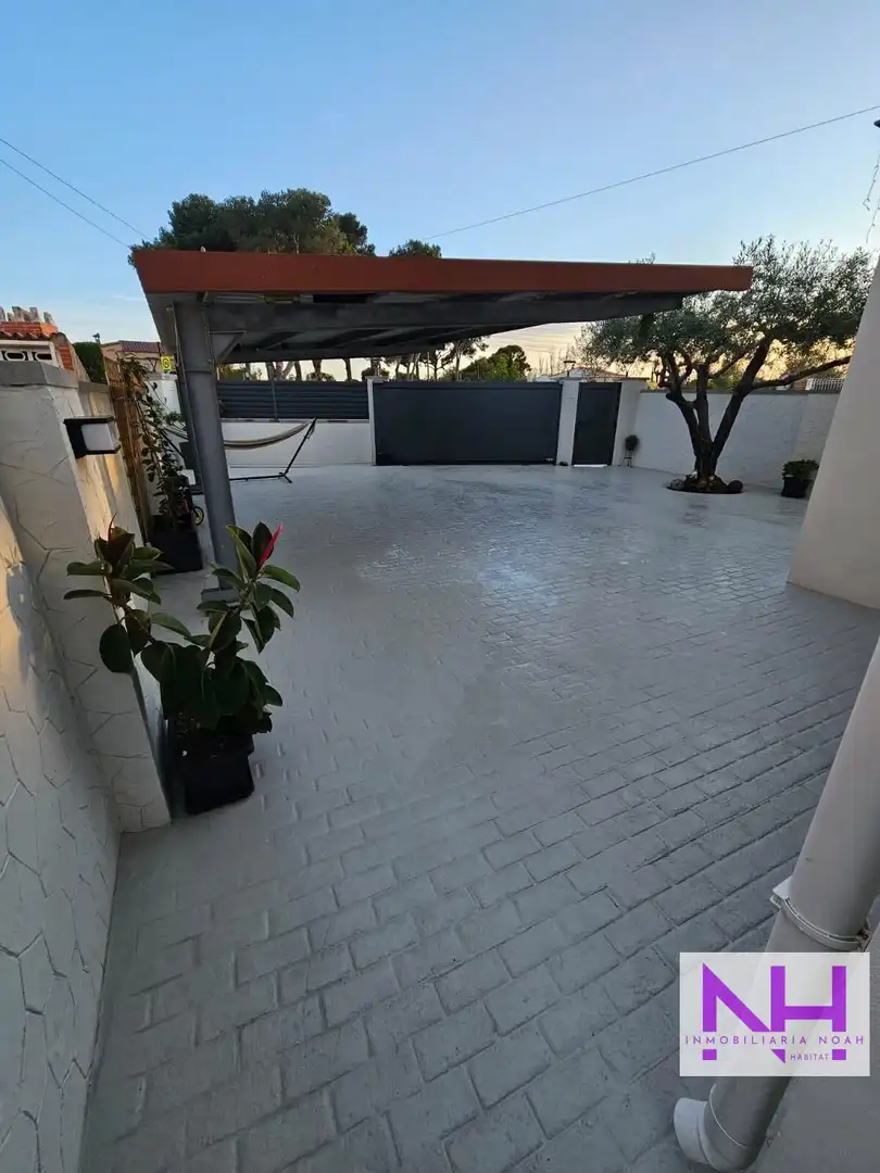 Terraza de Casa o chalet en venta en Almazora / Almassora con Aire acondicionado, Jardín privado y Terraza
