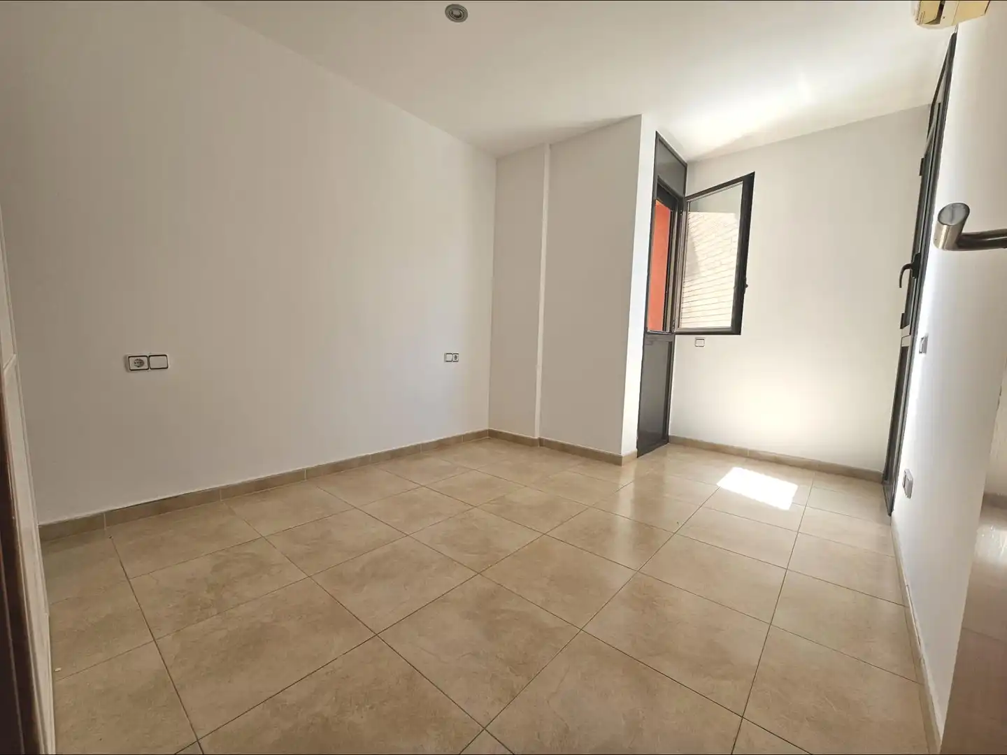 Habitación de Piso en venta en Sant Celoni con Aire acondicionado, Calefacción y Terraza