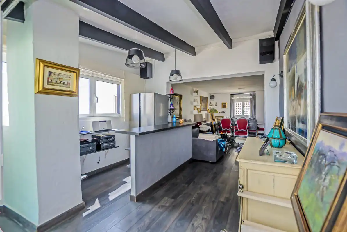 Wohnzimmer von Dachboden zum Verkauf in Marbella mit Klimaanlage, Terrasse und Möbliert