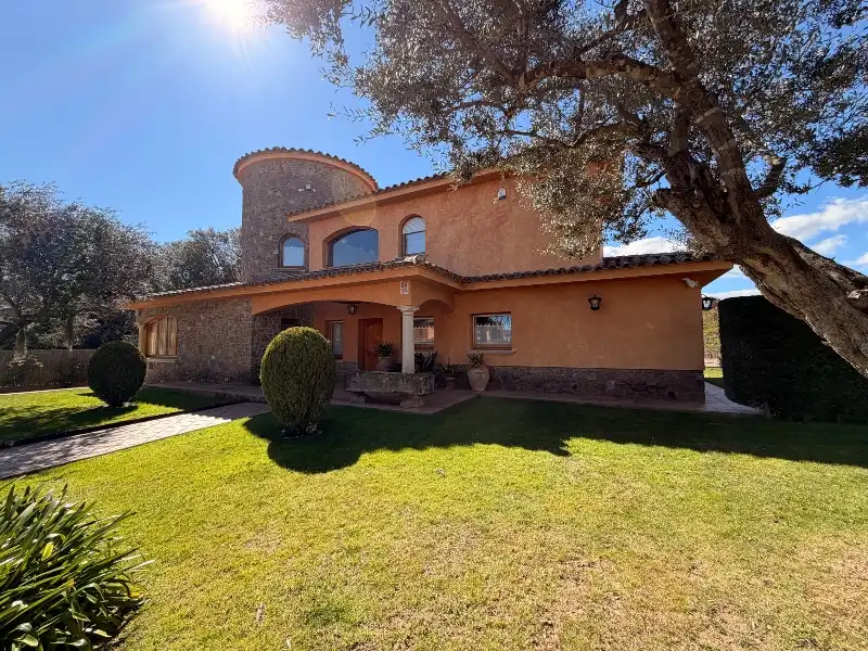 Exterior view of Houses for sale in Mont-ras  with Air Conditioner, Heating and Private garden