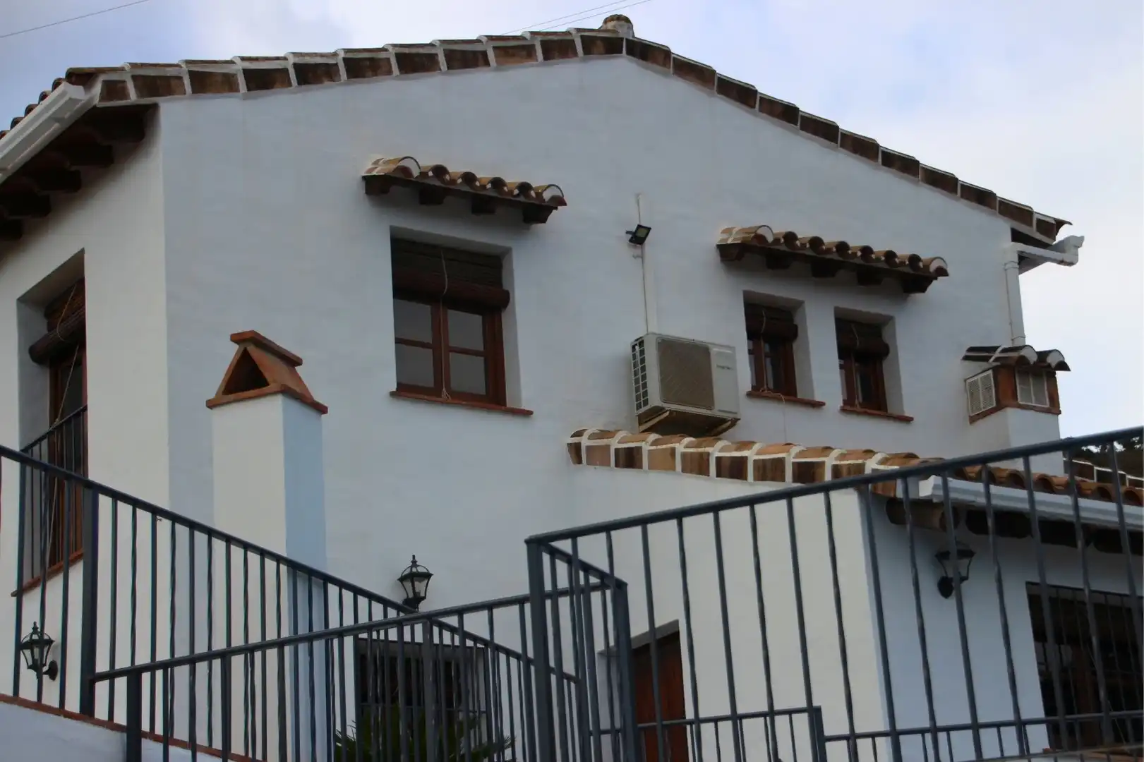 Exterior view of Houses for sale in Guaro  with Air Conditioner, Heating and Private garden