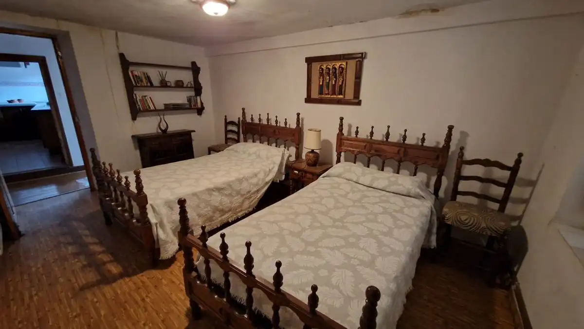 Dormitori de Casa o xalet en venda en Santovenia de la Valdoncina amb Calefacció, Terrassa i Traster