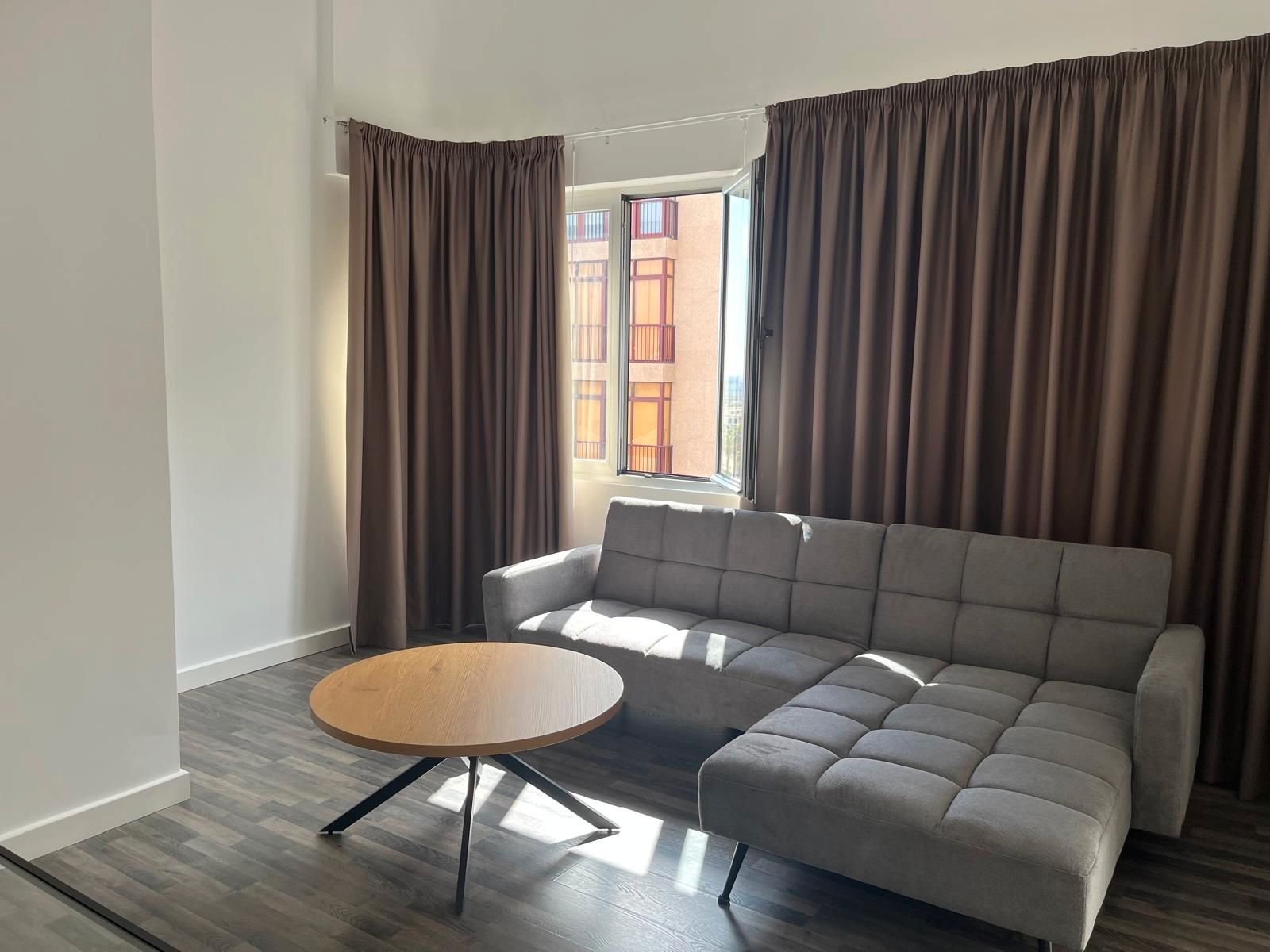 Sala d'estar de Pis de lloguer en  Santa Cruz de Tenerife Capital amb Parquet, Moblat i Forn