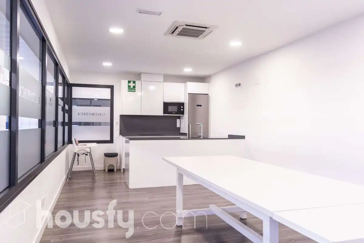 Flat for sale in Móstoles  with Air Conditioner, Terrace and Storage room