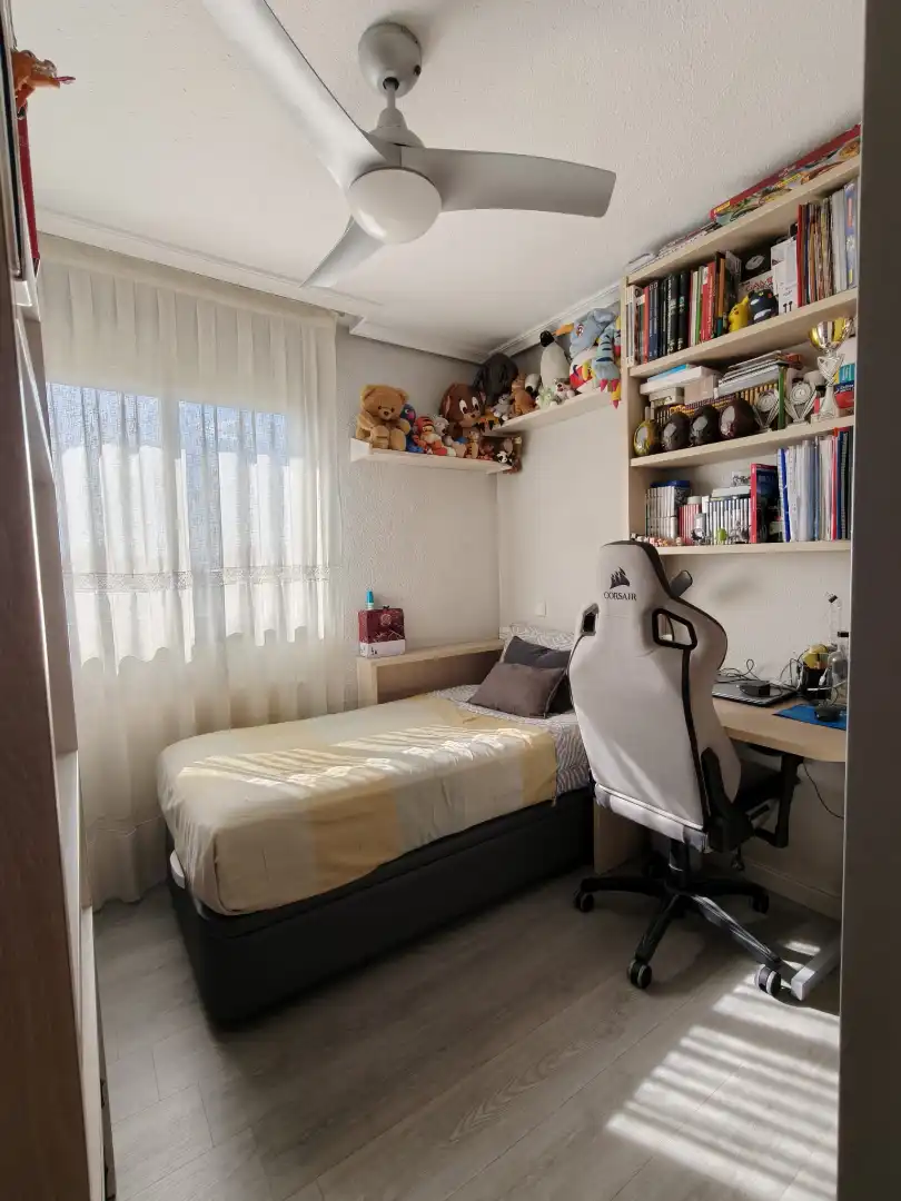 Habitación de Ático en venta en Madrid con Calefacción, Terraza y Trastero
