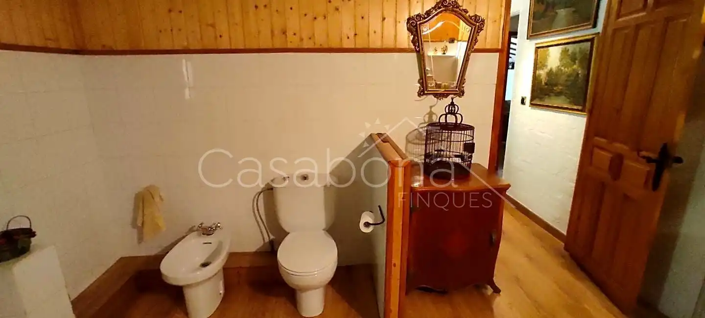 Baño de Finca rústica en venta en Arbúcies con Jardín privado, Terraza y Amueblado