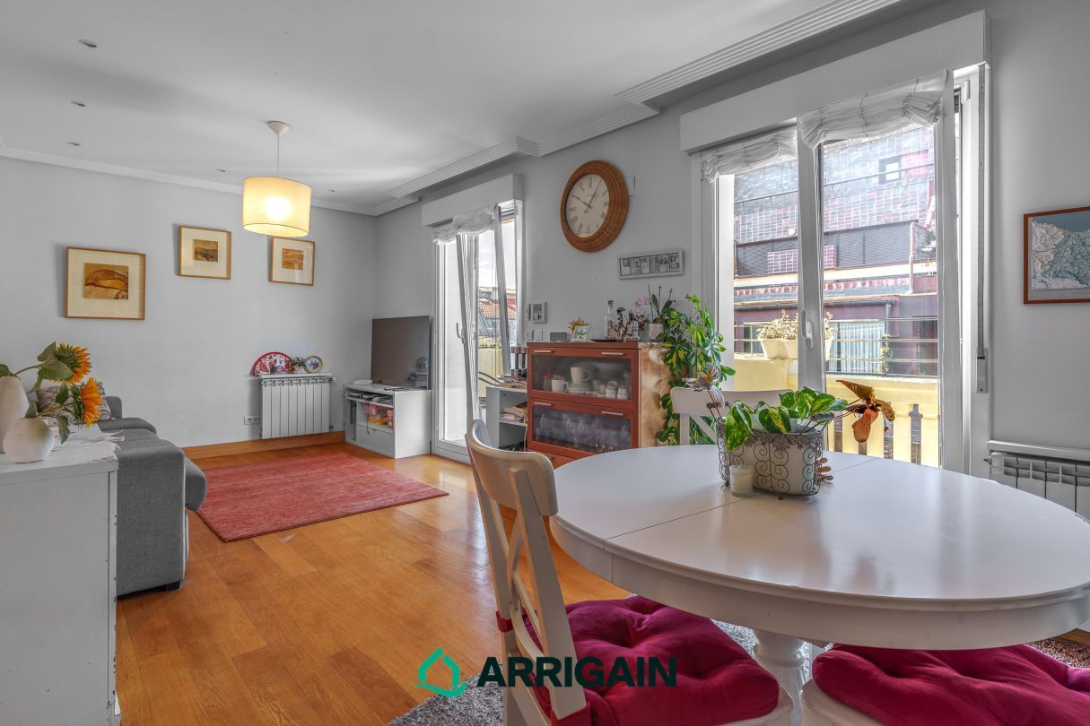 Living room of Flat for sale in Donostia - San Sebastián   with Heating and Terrace