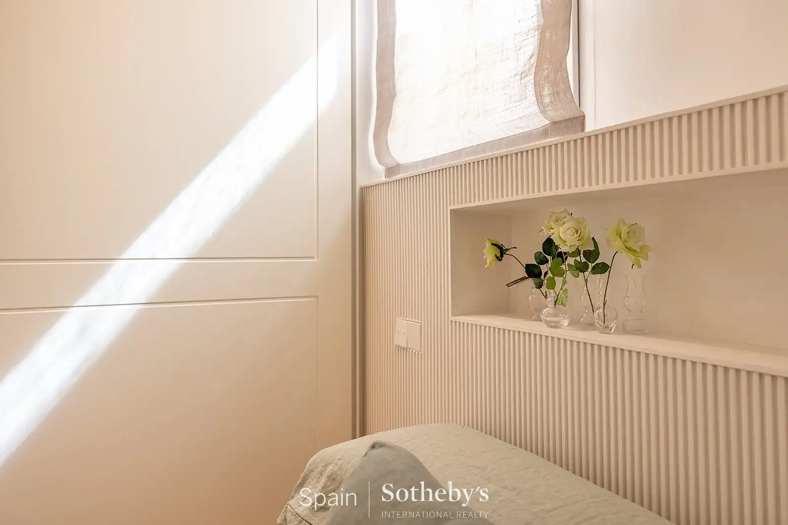 Bedroom of Apartments for sale in Madrid  with Air Conditioner and Heating