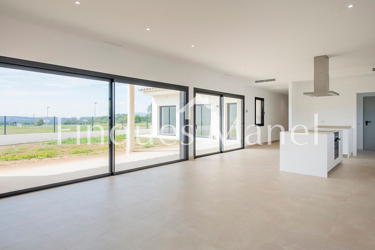 Casa o xalet en venda en Maià de Montcal amb Aire condicionat, Calefacció i Jardí privat