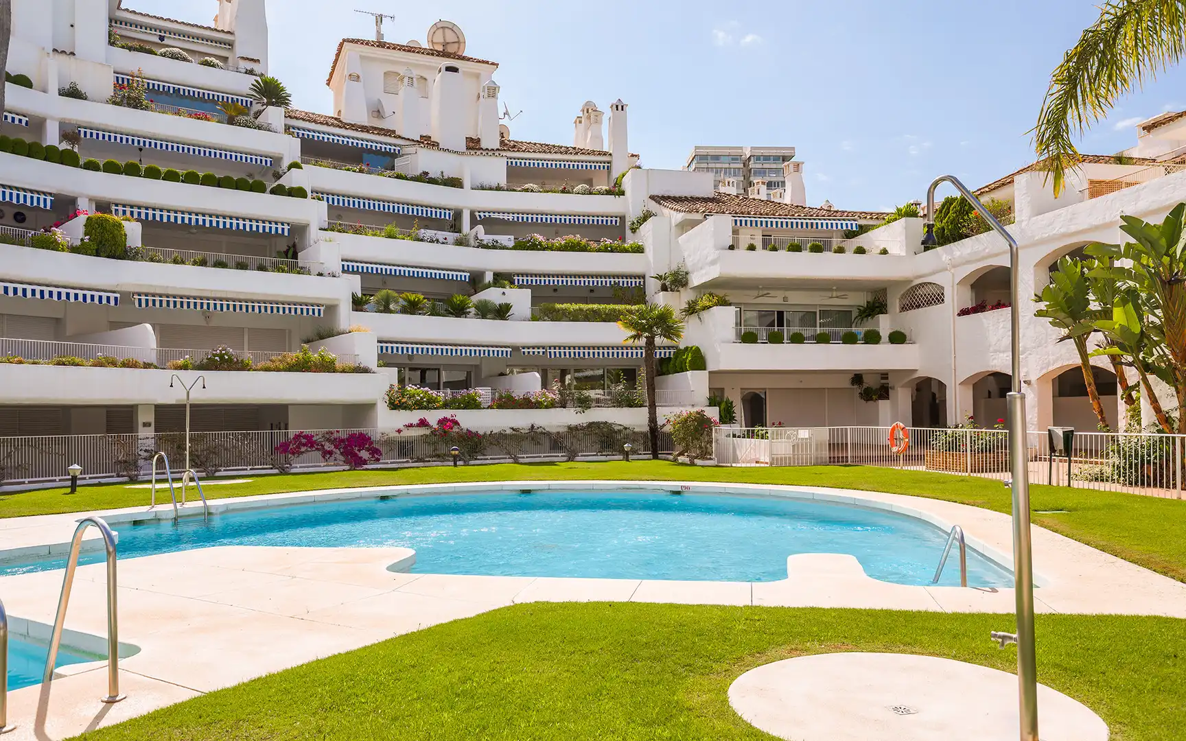 Vista exterior de Planta baja en venta en Marbella con Aire acondicionado, Jardín privado y Terraza