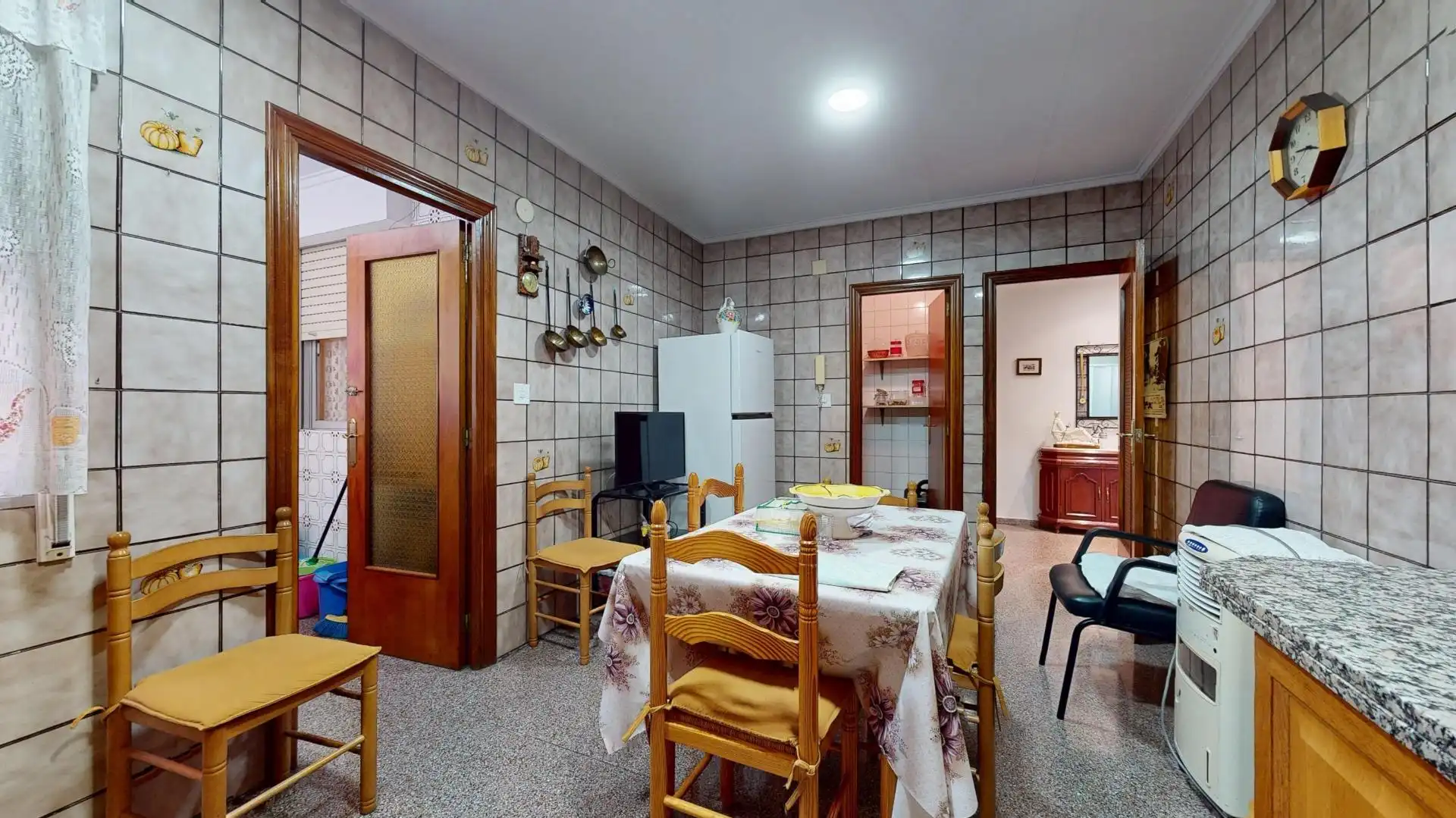 Kitchen of Flat for sale in Elche / Elx  with Balcony