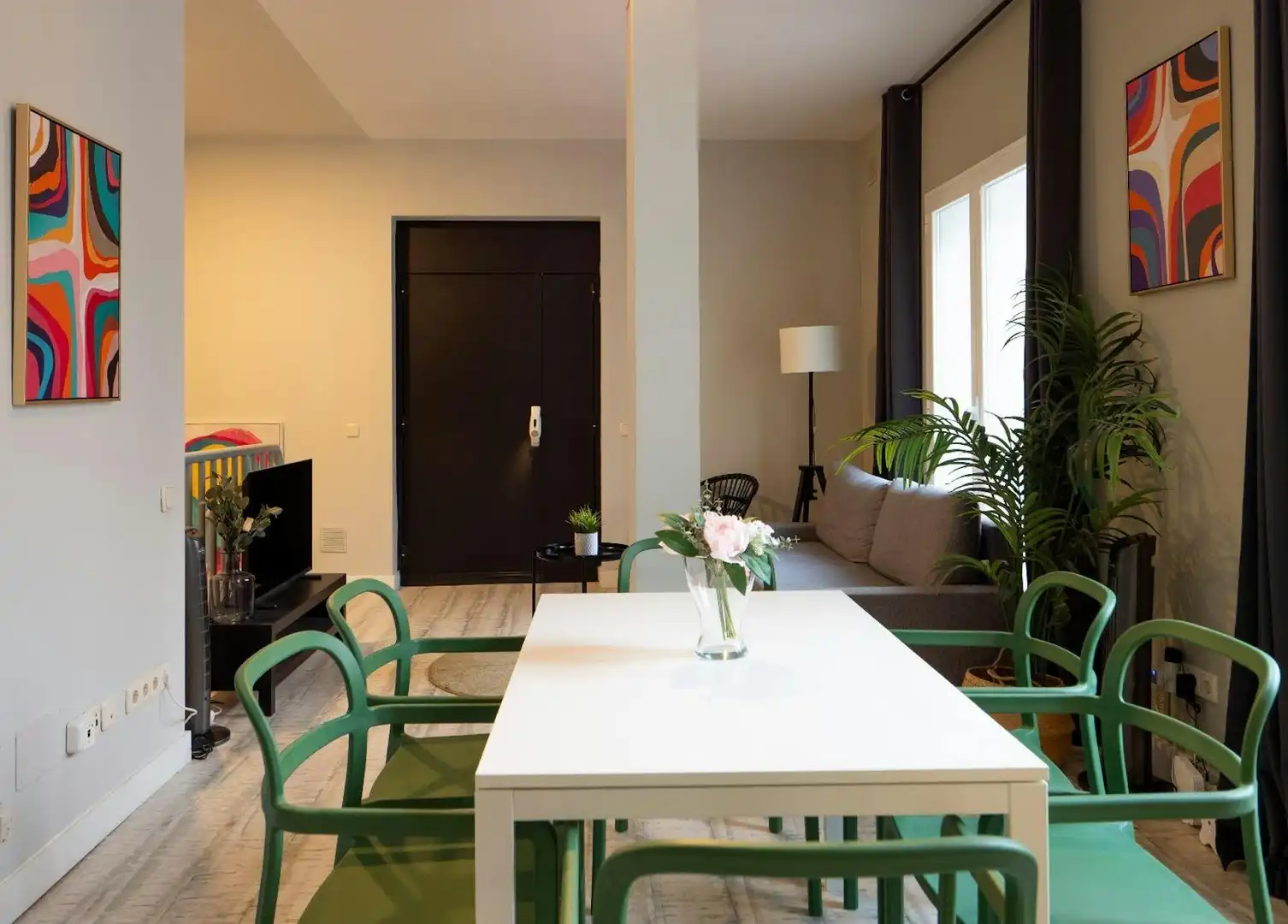 Dining room of Flat for rent in Madrid  with Air Conditioner, Heating and Furnished