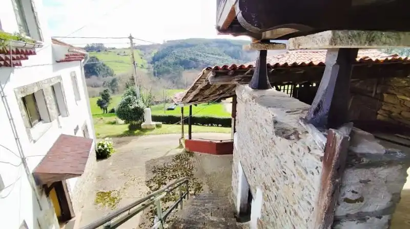 Vista exterior de Casa adosada en venda en Cudillero