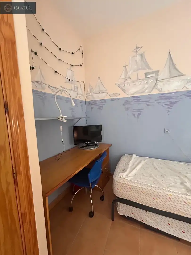 Dormitori de Casa o xalet en venda en Isla Cristina amb Jardí privat, Terrassa i Traster