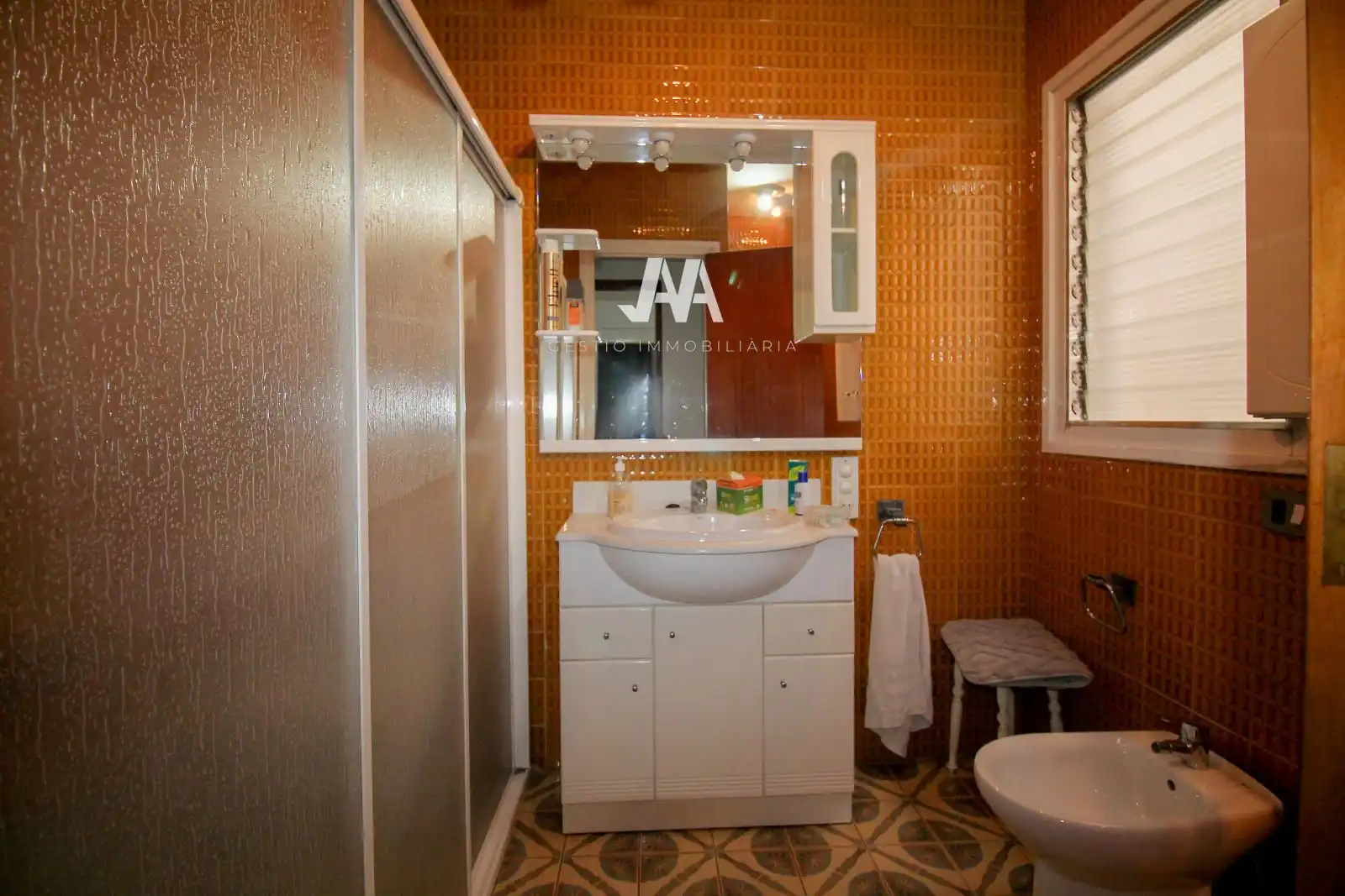 Baño de Casa adosada en venta en Vilanova del Camí con Aire acondicionado, Calefacción y Terraza