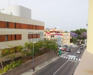 Exterior view of Flat to rent in  Santa Cruz de Tenerife Capital  with Air Conditioner and Balcony