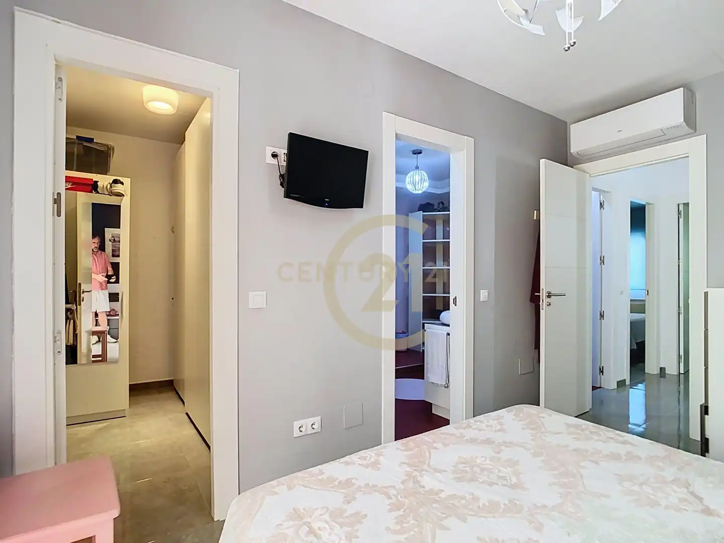 Habitación de Apartamento en venta en Álora con Aire acondicionado, Alarma y Piscina comunitaria