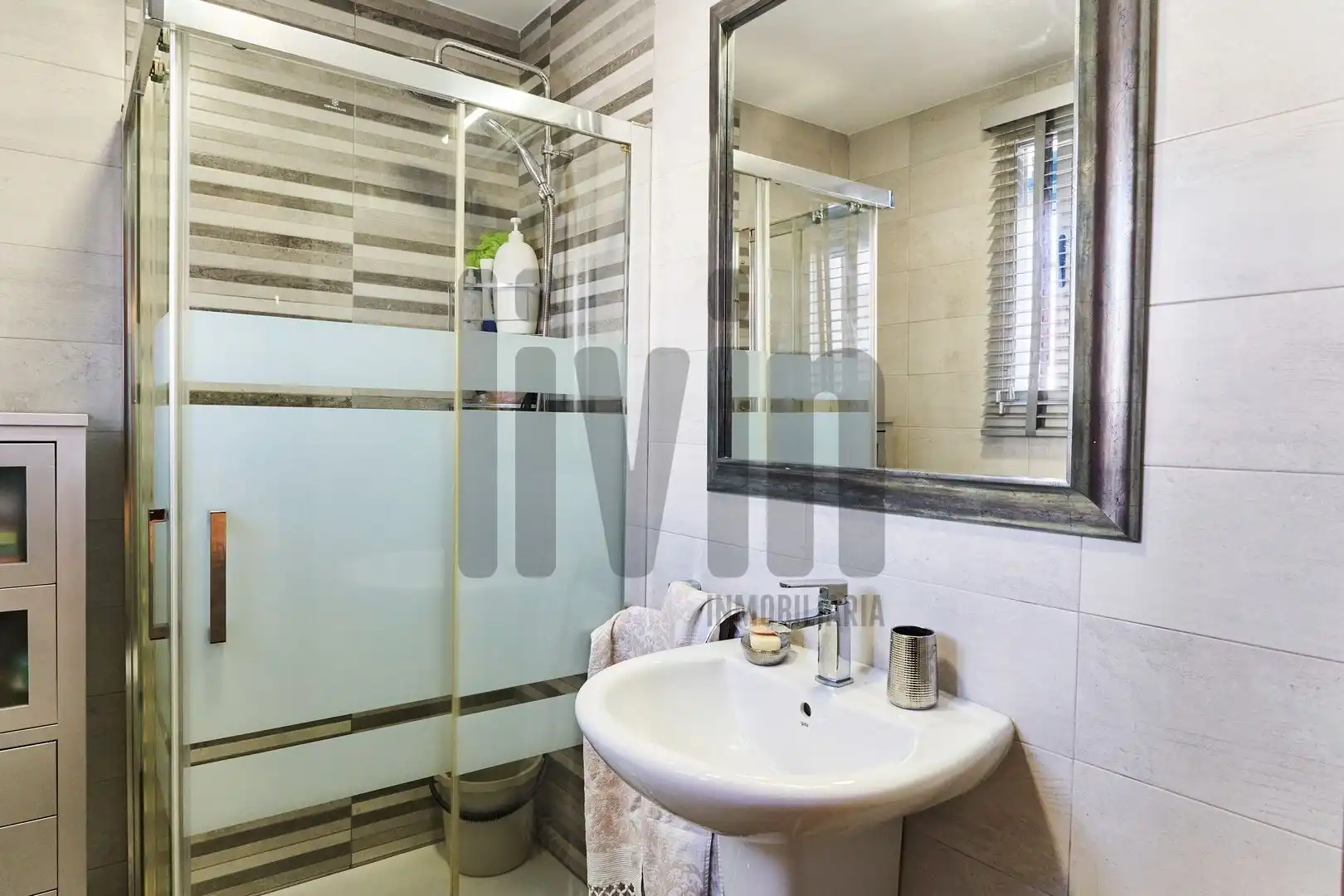 Baño de Piso en venta en Torredelcampo con Calefacción, Terraza y Trastero