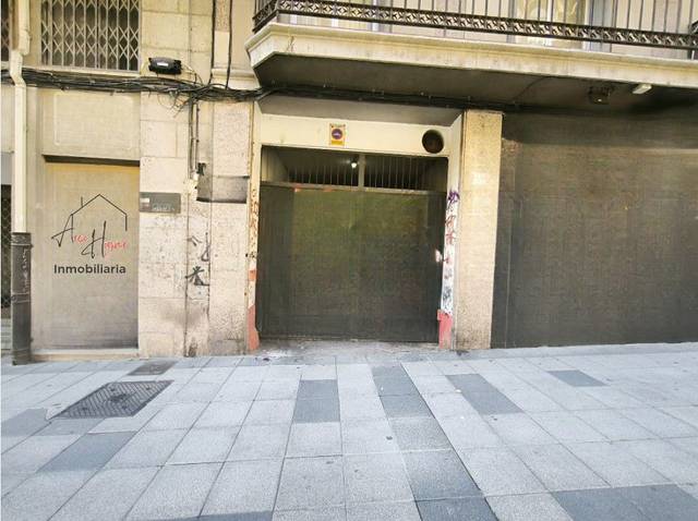 Garaje en Venta en PADRE CAMARA en Garrido Sur