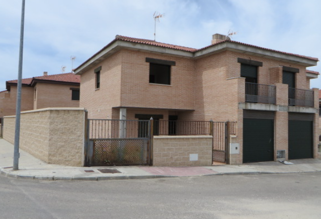 Außenansicht von Wohnung zum verkauf in Nambroca