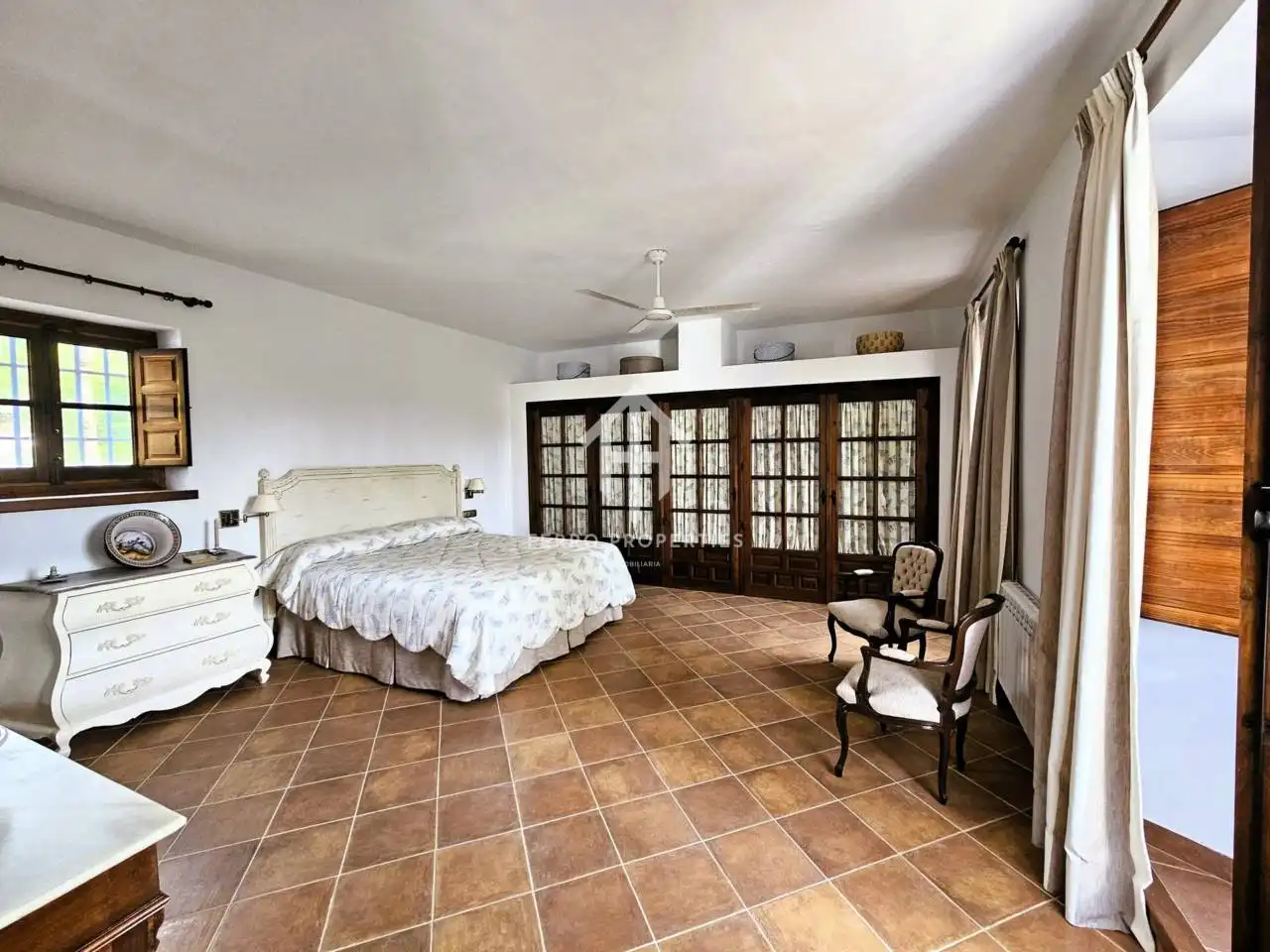 Bedroom of Houses for sale in Villanueva de Tapia  with Air Conditioner, Heating and Private garden